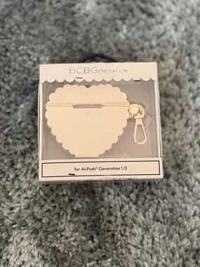 BCBGeneration Cream Heart AirPods Case with Gold Clasp